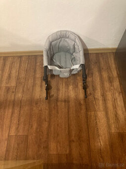 sedačka/židlička,upevnění na stůl