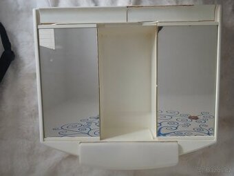 Skříňka nad umyvadlo "retro"