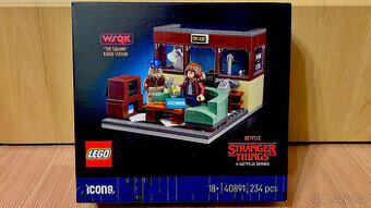 LEGO 40891 Stranger Things - Rozhlasová Stanice WSQK (GWP