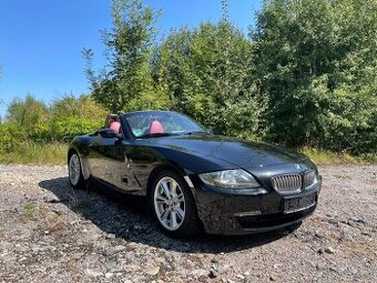 Bmw Z4 cabrio 3.0si 195 kw manuál , krásný originální stav