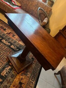 Rozkládací stolek - 1