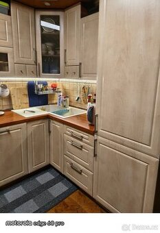 Daruji za odvoz kuchyňskou linku