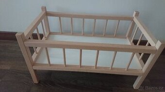 Dřevěná postýlka pro panenku