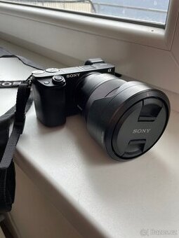 Sony Alpha A6400 + Sony 24–70 mm f/4.0 ZA OSS Vario-Tessar