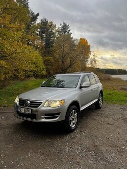 VW Touareg 2.5TDI /Facelift/4. Maj/Keyless/Bixenon/Webasto