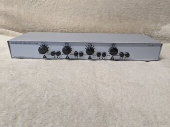 Stereo speaker selector