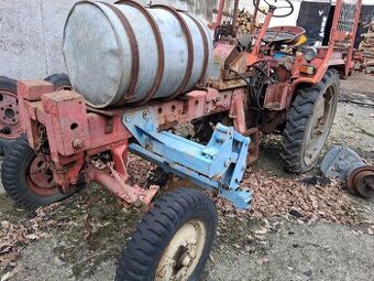 Traktor rs 09 eresák
