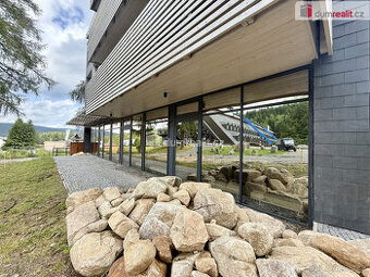 pronájem komerčního prostoru, 45m2 + terasa, Harrachov
