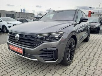Volkswagen Touareg 3.0TDi 210kW R-LINE CZ 4x4