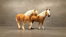 Schleich koně - pár Haflingů