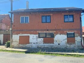 Prodej hrubé stavby s projektem, 4+kk, 110 m2 v Lipňanech. - 1