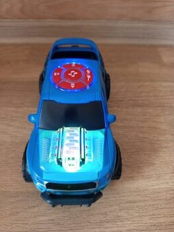 Multifunkční auto.