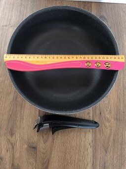 Hluboká pánev Tefal s odjímatelnou rukojetí