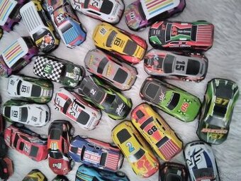 Natahovací autíčka - mix - 60 ks.