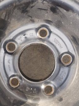 Zimní pneu,195/65r15