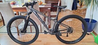 Horské kolo Specialized Rockhopper 29", vel. S - jako NOVÉ