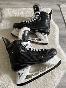 Hokejove Brusle Bauer Supreme Mach