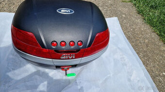Kufr na motorku (Topcase) Givi V46N s plotnou Kappa