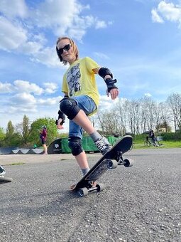 Longboard Tempish + chrániče a helma ZDARMA