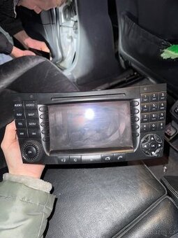 Magnetofon Mercedes w211