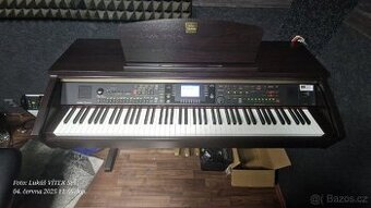 Yamaha Clavinova CVP-301, profesionální digitální klavír