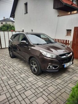 Hyundai ix35, 1.7 CDRi, tažné + zimní pneu