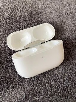 Nabíjecí pouzdro Apple AirPods Pro 1. generace.