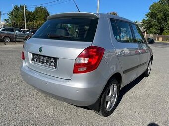 ŠKODA FABIA 1. 4 MPI SERVISNÍ KNIHA 81.600 km - 1