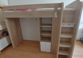 Vyvýšená postel s matrací