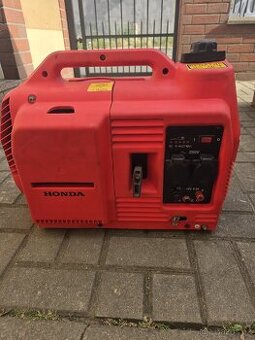 Elektrocentrála Honda Epsi 2000, invertor
