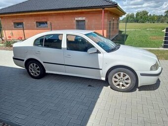 Škoda Octavia Tour - 1.9 TDI 74 kW.
