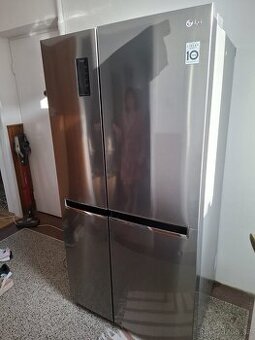 Americká lednice LG GSB470BASZ – 613 l, No Frost
