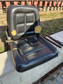 sedačka do malotraktoru