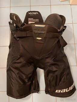 Hokejová výstroj Bauer