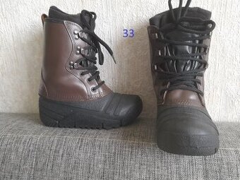 Snowboardové boty 33