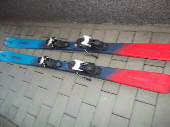 Juniorské carvingové lyže Atomic 150 cm