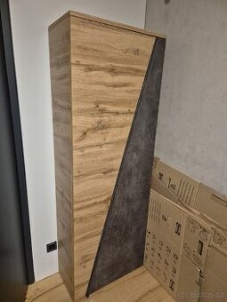 Moderní šatní skříň