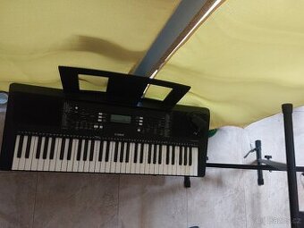 Klávesy Yamaha PSR E373, stojan, ZÁNOVNÍ