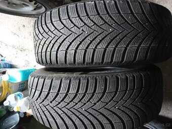 Prodám Sadu pneu 185/65/15 Semperit Zimni