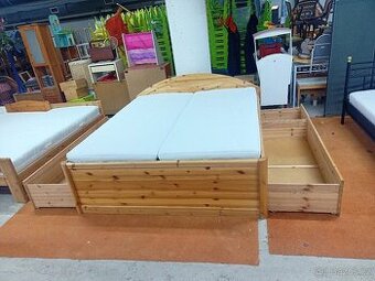 Prodám hezké letiště z masivu se šuplíky 180 x 200 cm