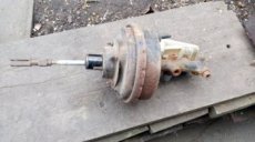 Audi 80 B2 posilovač brzd a brzdový válec