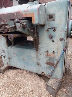 Čtyřstranná frézka