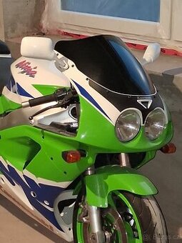 Kawasaki zxr 750
