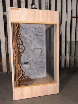 Terárium pro chameleona