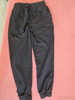 Tepláky Decathlon vel.152 (S)