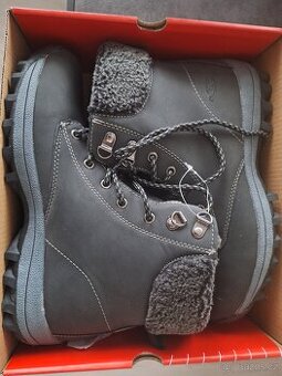 Dámské teplé boty Loap - nenošené, velikost 40