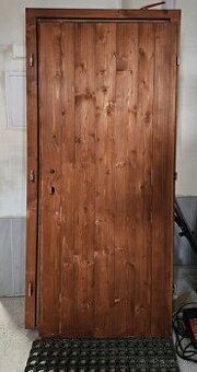 Celodřevěné palubkové dveře