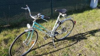 Retro dámské městské kolo