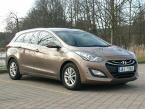 Hyundai i30, 1.6, ČR,2.maj,Serv.kniha,klima