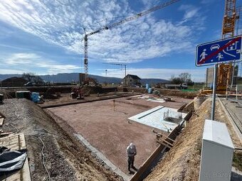 Železobetonáři, zedníci - Německo - ihned